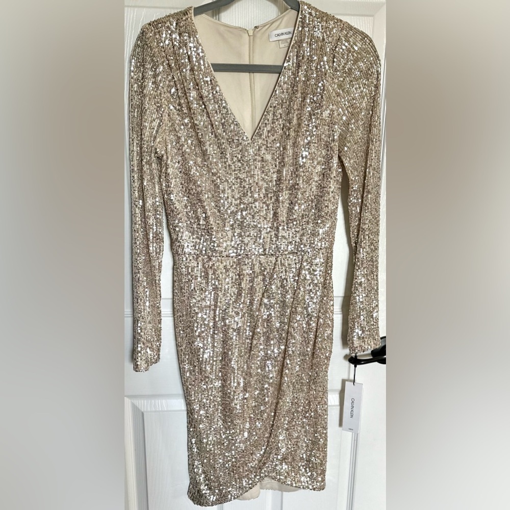 RARE CALVIN KLEIN NWT Sequined Faux-Wrap Dress in Light Gold—4 - Picture 13 of 13